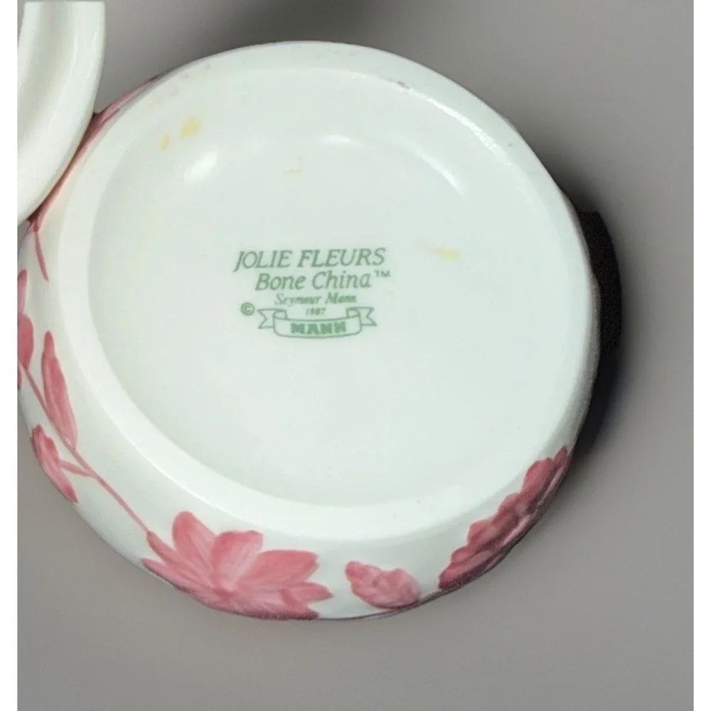 Jolie Fleurs measures inches